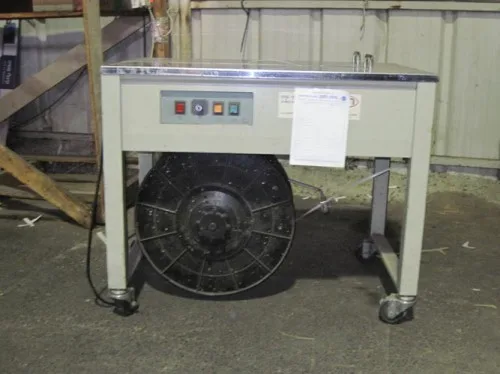 מכונה חצי אוטומטית לסרט קשירה